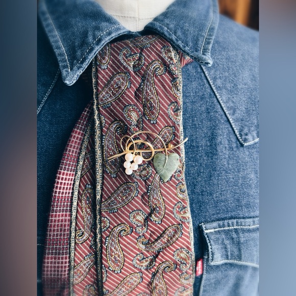 Jade Brooch Mid Century Modern - Picture 9 of 10